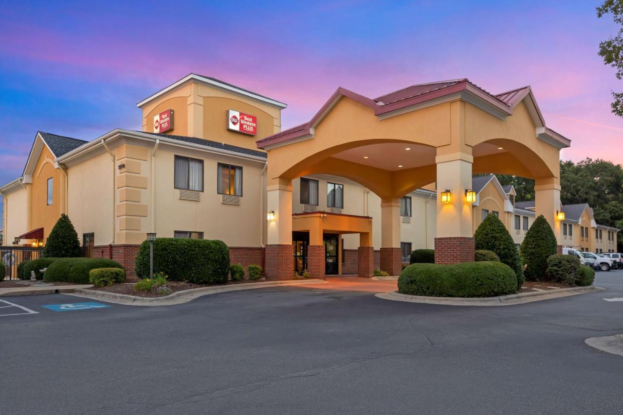 Best Western Plus Suites Гринвилл Экстерьер фото