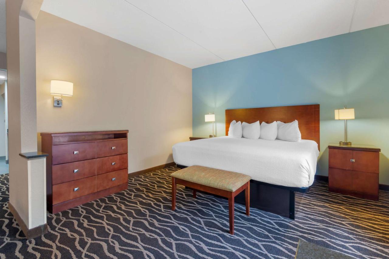 Best Western Plus Suites Гринвилл Экстерьер фото