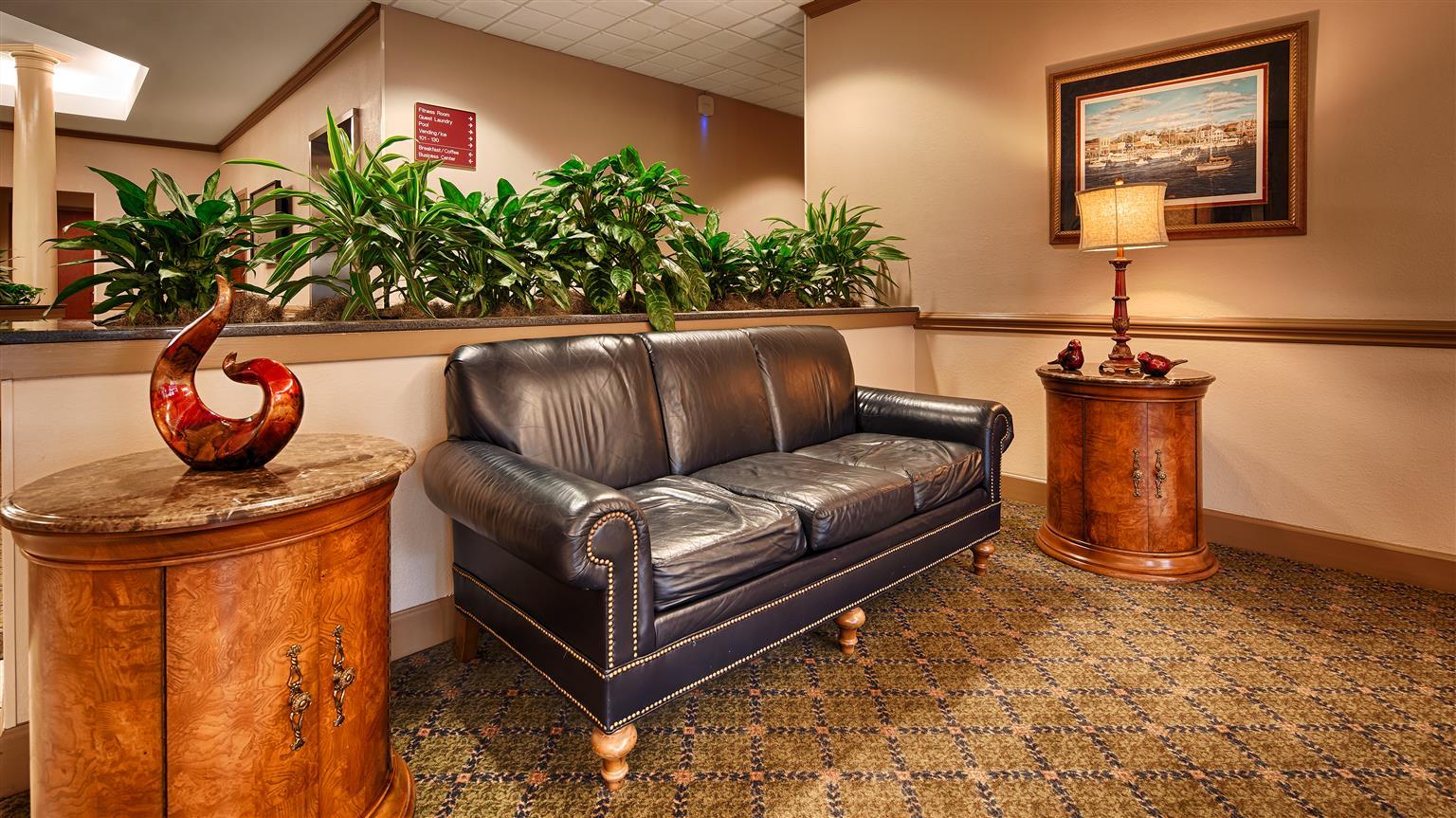 Best Western Plus Suites Гринвилл Экстерьер фото
