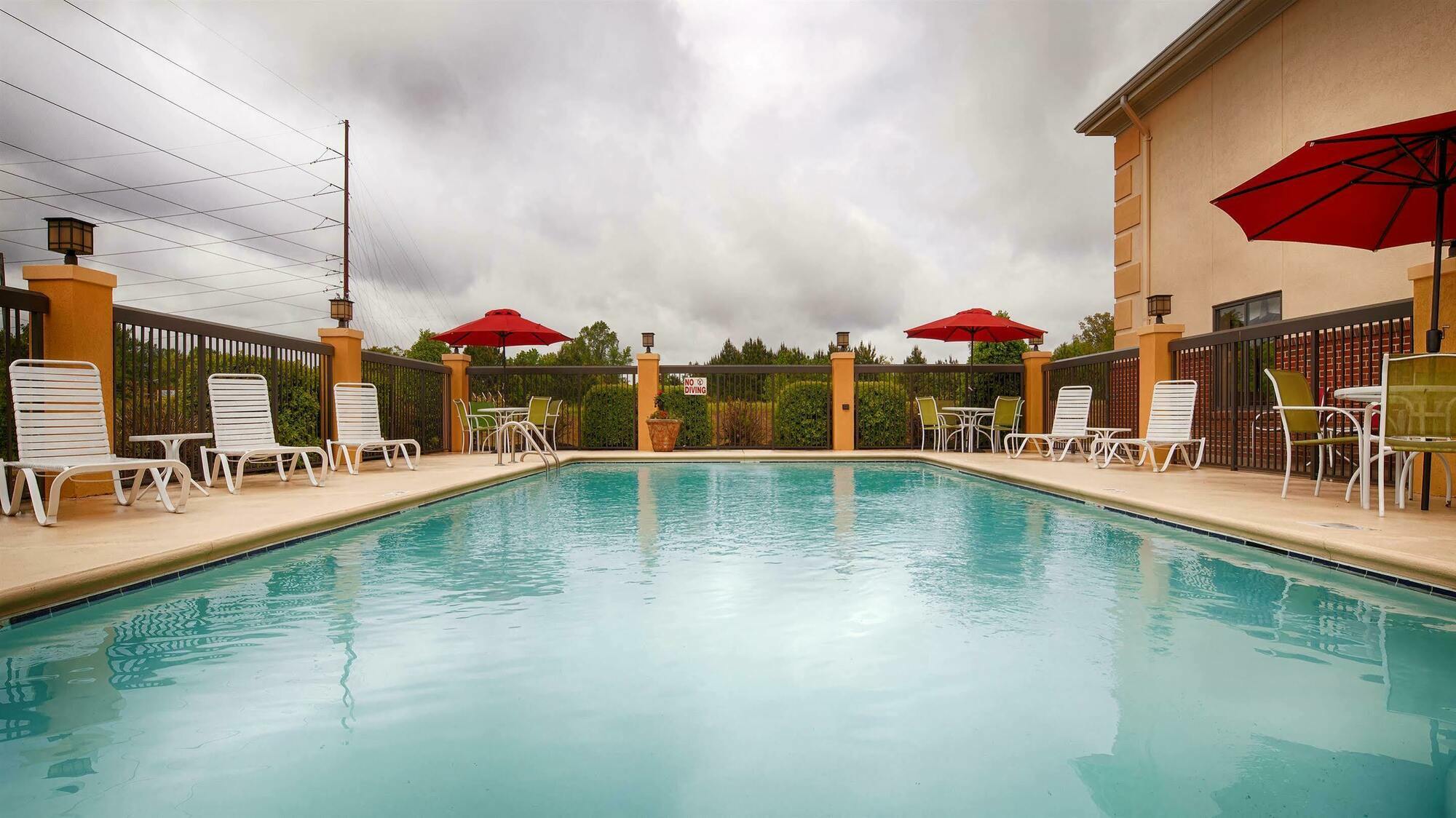 Best Western Plus Suites Гринвилл Экстерьер фото